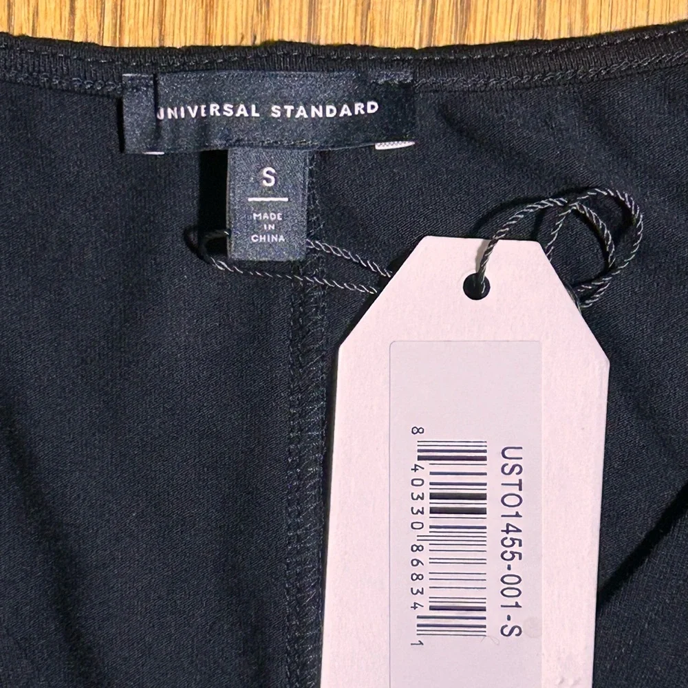 Universal Standard Liquid Jersey Long Sleeve Cross‎ Top - Picture 3 of 8
